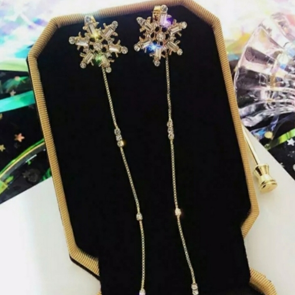 Gold Rhinestone & Pearl Snowflake Dangle Stud Earrings - Picture 5 of 10